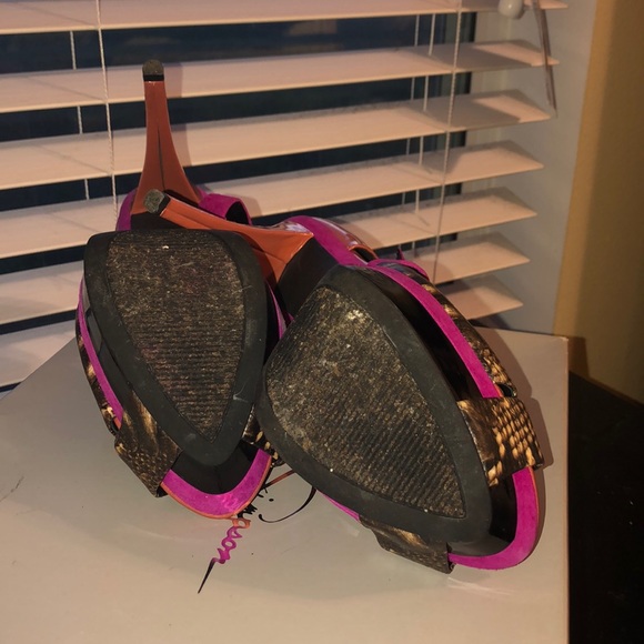 Jessica Simpson Heels - Picture 6 of 8